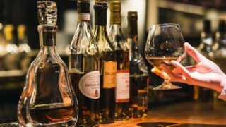 知ってるともっと楽しく飲める、定番洋酒の原材料