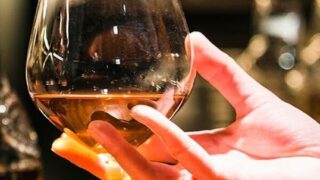 お酒の味わいや香りを驚くほど左右するグラス