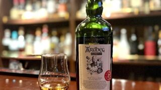 10連発！『アードベッグ』が紡ぐ驚きトリビア - 煙と神秘が彩る極上の一滴