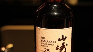 これは掘り出し物!と安易に飛びつくことなかれ。フリマサイトに高級ウイスキーの偽物
