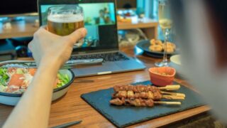 家飲み費用は月いくら？ オンライン飲み会は楽しい？ アンケートから見えたコロナ禍の飲酒事情