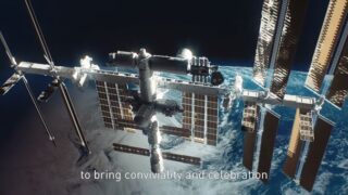 宇宙熟成の超高級赤ワインがISSから返ってきてオークションへ!その価格は