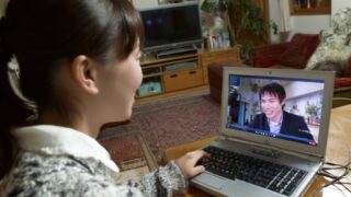 被害が多発中!? 知り合いとZoomしていたらSNSアカウントを乗っ取られたうえに暗号通貨ウォレットを空にされたとの報告が相次ぐ