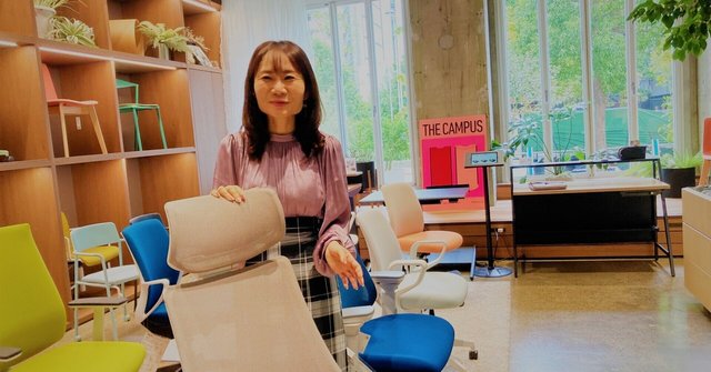 長時間座っても疲れないポイントを専門家が解説！リモートワークに最適なオフィスチェアの選び方