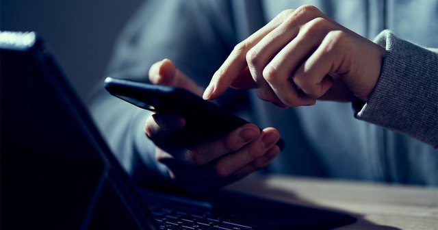 Facebookメッセージ「ビデオに写っているのはあなたですか」をクリックするとどうなる？
