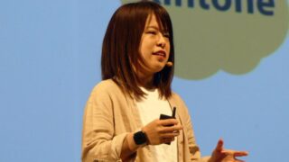 2人の「ラクしたい」がみんなに アナログだったIT企業のkintone活用