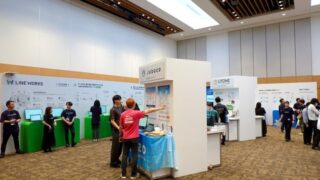 現場課題の最前線 「LINE WORKS DAY 2025」のブースで見つけた!